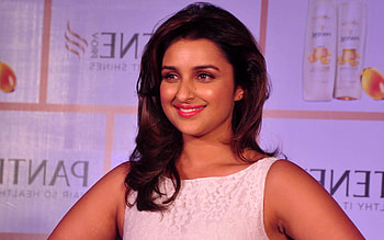 Parineeti Chopra 4, parineeti-chopra, celebrities, girls, desi-girls HD wallpaper