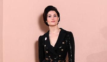 Gemma Arterton, black dress, 2018 HD wallpaper