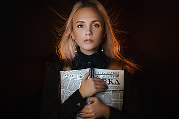 Beautiful woman with book, blonde, portrait HD wallpaper