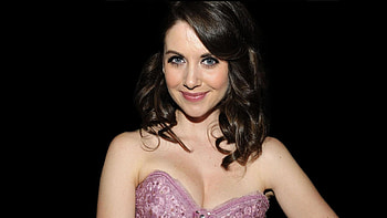 Alison Brie, smiling, black background, brunettes, cleavage, actress HD wallpaper