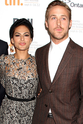 Ryan Gosling, Eva Mendes, Celebrity Couple, Family HD phone wallpaper