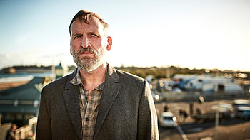 Christopher Eccleston movies, Eccleston's role in The Leftovers, Episode talk HD wallpaper