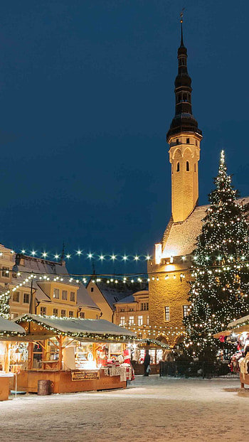 Tallinn Christmas markets, Festive atmosphere, European charm, Christkindlmarkt HD phone wallpaper