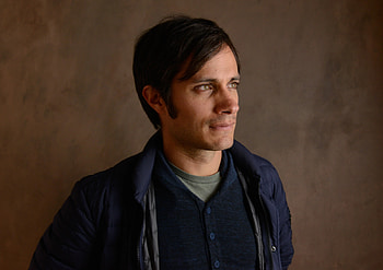 Gael Garcia Bernal, Movies, Younger liar, Interesting reality HD wallpaper