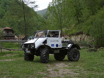 Mercedes, off road, 4x4, woods HD wallpaper