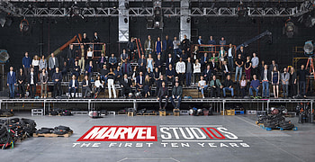 Marvel 10 Year Anniversary Class , tom-holland, zoe-saldana, karen-gillan, elizabeth-olsen, evangeline-lilly, cobie-smulders, chris-pratt, chadwick-boseman, benedict-cumberbatch, marvel, superheroes, celebrities, male-celebrities, robert-downey-jr, vin-diesel, chris-hemsworth, scarlett-joh HD wallpaper
