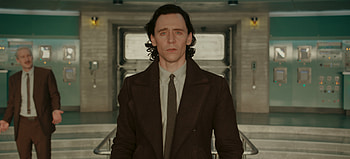 Loki - Intriguing Pose, Tom Hiddleston, TV Show, Loki HD wallpaper