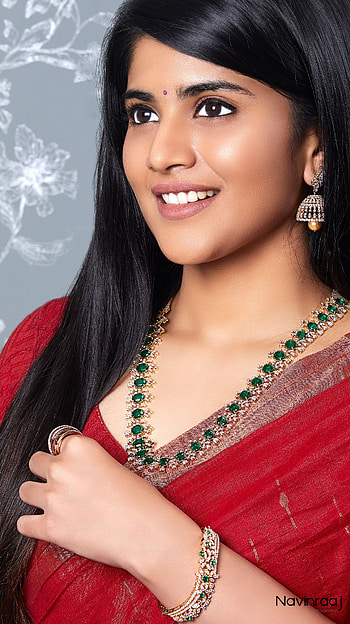 Megha akash, telugu actress, model, saree beauty HD phone wallpaper