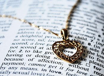 Love mean, words, books, meaning, lve, gold, papper HD wallpaper