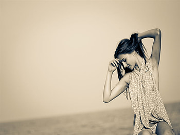 SATISFIED, happiness, woman, beauty, black and white HD wallpaper