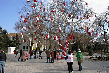 Martenitsa, martisor, baba marta, bulgaria, spring, tree HD wallpaper