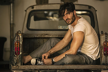 Giulio Berruti, actor, italiano, man, car HD wallpaper