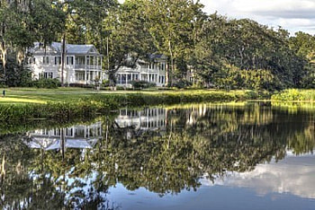Pond Front Estates, reflective water, green, trees, sky, houses, pond HD wallpaper