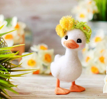 :), duck, white, flower, cute, ornament, easter, figurine, orange HD wallpaper