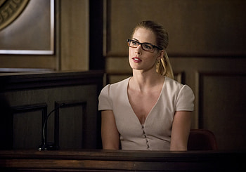 Felicity Smoak In Arrow Season 6 2018, arrow, tv-shows, felicity-smoak, emily-bett-rickards HD wallpaper