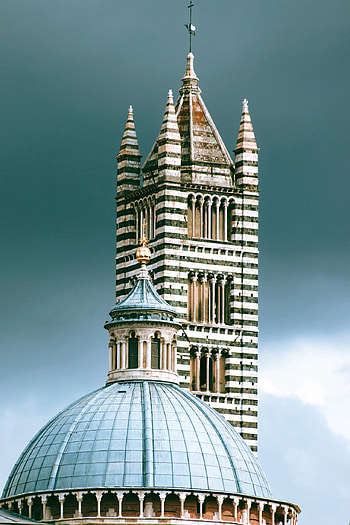 Discover Siena's charm, Unforgettable experiences, Cultural gems, Italian escapade HD phone wallpaper