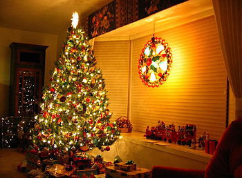 Holidays, New Year, Decorations, Toys, Christmas, Holiday, House, Christmas Tree, Garland, Garlands, Presents, Gifts HD wallpaper