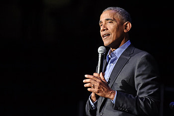 Barack and Michelle Obama, Celebrities, Books on Barack Obama, Summer reading list HD wallpaper