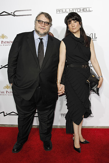 Guillermo del Toro, Secret divorce, Wife, 31 years HD phone wallpaper