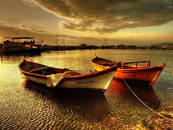 Friends, sunset, boats HD wallpaper