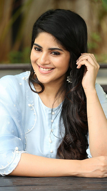 Megha akash, telugu actress HD phone wallpaper