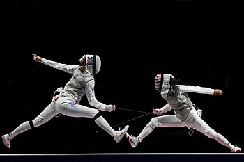 Larisa Korobeynikova vs Lee Kiefer, Fencing HD wallpaper