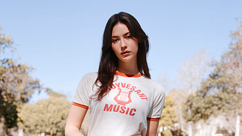 2023 Gracie Abrams WWD, gracie-abrams, music, celebrities, girls, model HD wallpaper