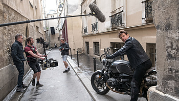 Stunt double movie, Tom Cruise, Dangerous stunts, Mission Impossible HD wallpaper