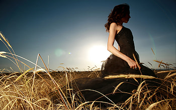 walking alone, babe, pretty, fantastic, beautiful, amazing, dress, lovely, dark HD wallpaper