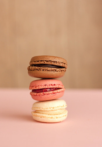 Delicious desserts, Sweet indulgence, Tempting treats, Irresistible cravings HD phone wallpaper