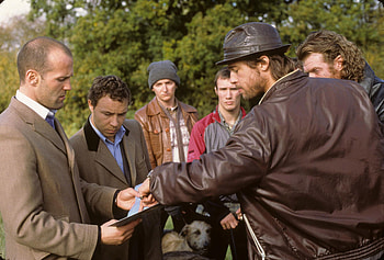 Snatch movie, Entertaining storyline, Engaging performances, British humor HD wallpaper