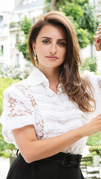 Penelope Cruz, Hollywood Actress HD phone wallpaper
