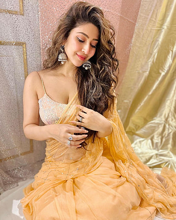 Sonarika, bridal party dress, hair HD phone wallpaper