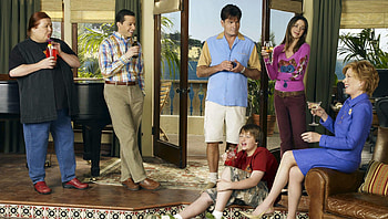 Hilarious sitcom, Charlie Sheen, Jon Cryer, Alan Harper HD wallpaper