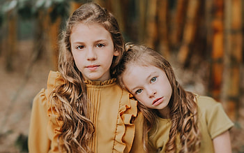Little Sisters, children, sisters, girls, little HD wallpaper