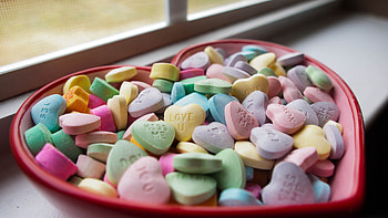 Valentine Day Gifts, valentine-day, celebrations, heart, gift, candy HD wallpaper