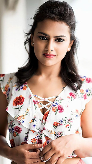 Shraddha Srinath, , kannada actress HD phone wallpaper