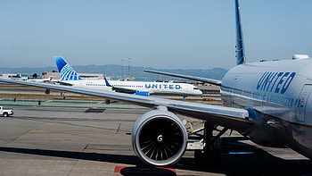 United Airlines, Mandate coronavirus vaccines, The New York Times HD wallpaper