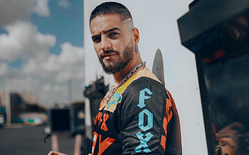 Maluma portrait, Colombian singer, shoot, Londono Arias HD wallpaper