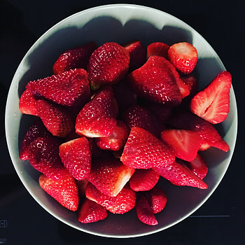 Strawberry, slices, fruits, dish HD phone wallpaper