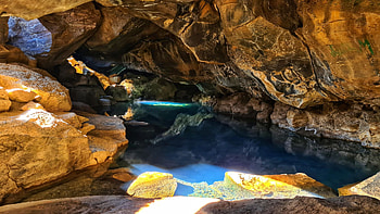 Grjotagja cave with hot spring water, Iceland, nordic, water, rocks, reflections HD wallpaper