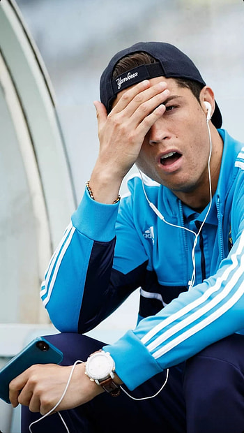 Cristiano Ronaldo , elbow, cap HD phone wallpaper