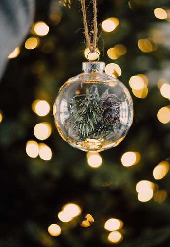 Holidays, New Year, Glare, Christmas, Holiday, Ball, Decoration HD phone wallpaper