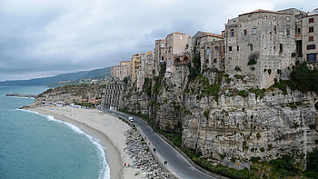 Travel to Tropea, Seaside town, Wonderful destination, Calabria HD wallpaper