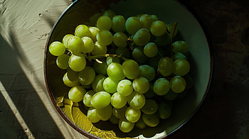 Fresh Green Grapes, grapes HD wallpaper