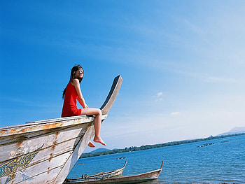 Ogura_Yuko, blue, boat, lady, japan, sky, nature, models, beach HD wallpaper