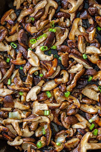Shiitake mushroom recipe, Easy and quick, Simple cooking ideas, Delicious homemade dish HD phone wallpaper