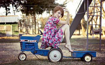 .wiki-Giant-tractor-ford-farm-country-hoot- HD wallpaper