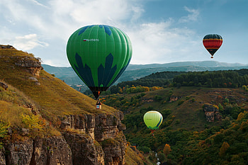 Autumn Fly, art , lanscape, autumn, sky, beautiful, air baloons, flypng HD wallpaper