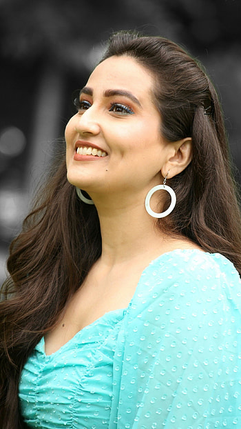 Manjusha, telugu actress, anchor HD phone wallpaper